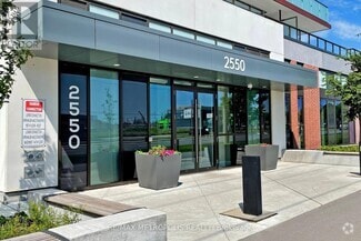 Building Photo - 2550-2550 Simcoe St N