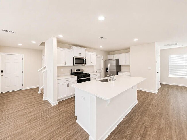 Foto del edificio - 225 Deskin Ln
