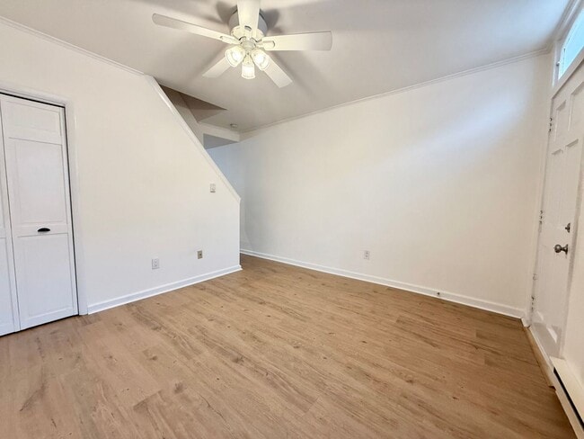 Building Photo - Charming 2-Bedroom Townhome in Conshohocken
