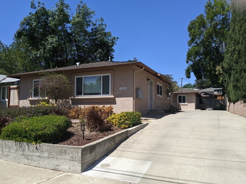 Foto principal - 1542 Mill St