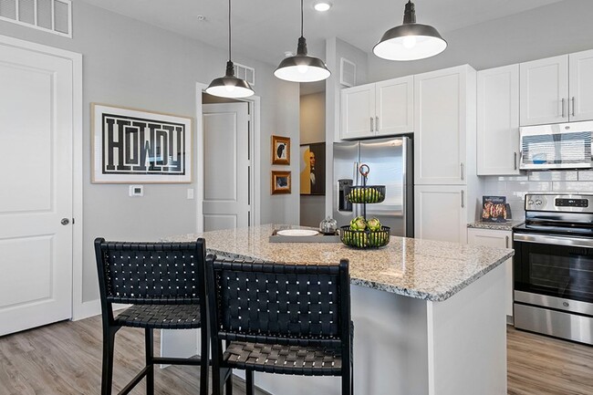 Photo - 8200 Glenn Day Dr Apartment