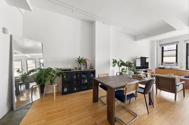 Building Photo - 315 Seventh Avenue
