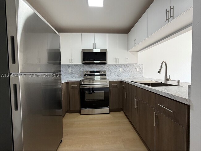 Foto del edificio - 9720 SW 184th St