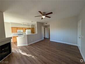 Building Photo - 1050 E Cactus Ave