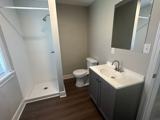 Foto del edificio - 3 Bedroom / 2 Bath near park