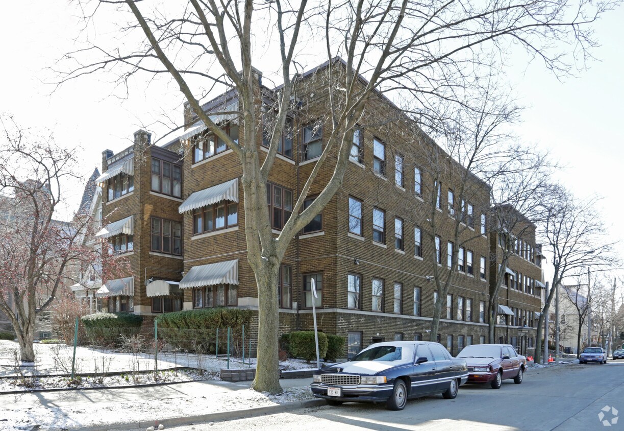 Primary Photo - The Lelouvre Apartments/Randolph Grand Manor