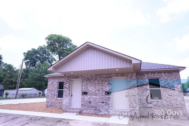 Building Photo - 300 Olive-