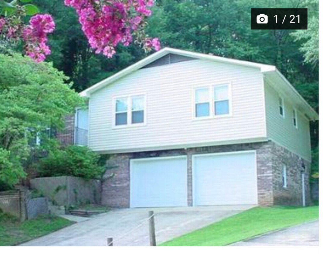 Primary Photo - 3007 Natchez Landing Ct