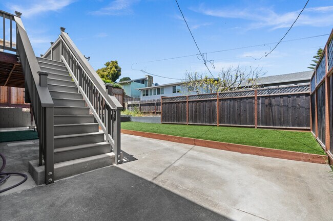 Foto del edificio - 2480 Ardee Ln