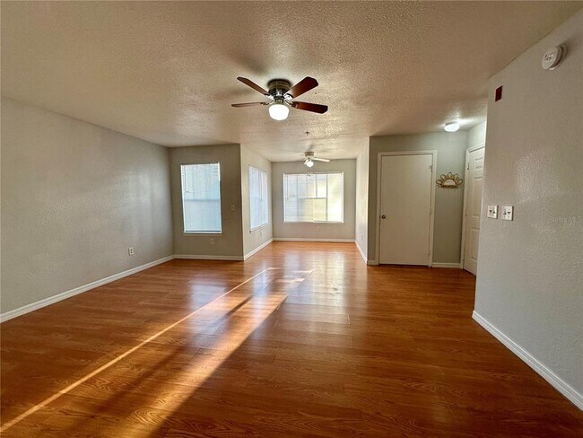 Foto del edificio - 2203 Key W Ct