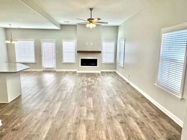 Foto del edificio - Now Leasing a 4-bedroom 2.5 bath in Byhalia.