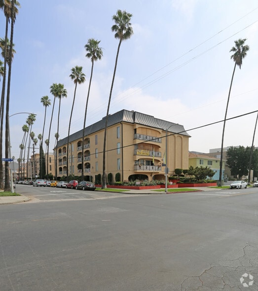 St Moritz - 500 S Alexandria Ave Los Angeles, CA 90020