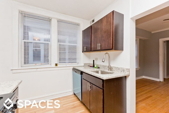 Foto del edificio - 3918 N Ashland Ave