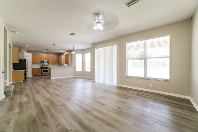 Building Photo - 2702 Kings Surrey Ct