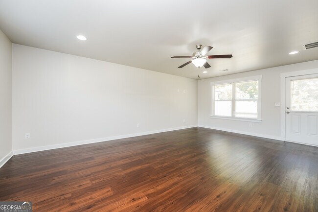 Building Photo - 320 Eagles Pkwy
