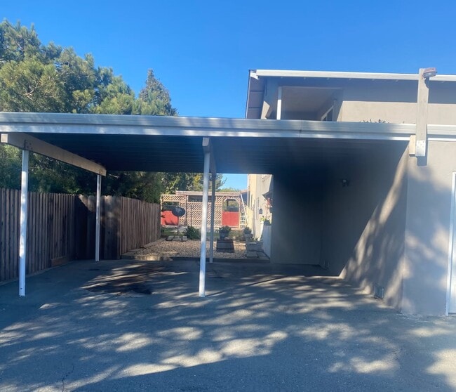 Carport - 111 Yorkshire Ct