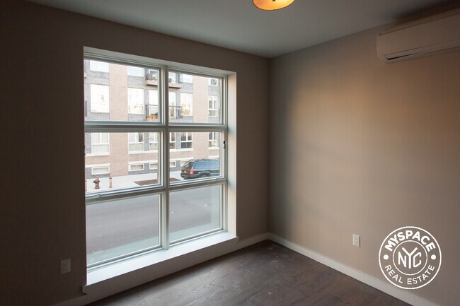 Foto del edificio - 125 Leonard St