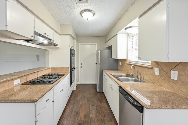 Foto del edificio - 11122 Kirwin Ln