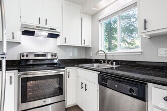 Lafayette Oaks photo'