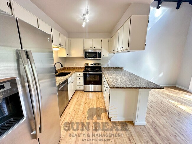 Foto del edificio - 1,590 Sq. Ft. Tyrolian Chalet – Full IVGID & Tennis Access -Allows a dog upon approval!
