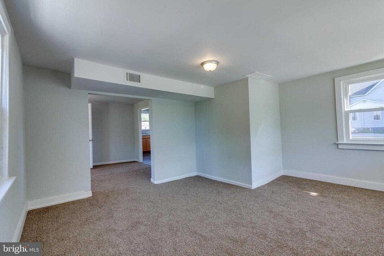 2315 Market St, Commercial Township, NJ 08349 House Rental in