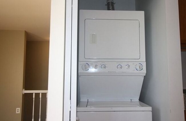 Foto del edificio - 5514 Ashley Pl