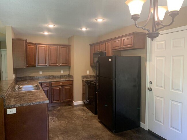 Building Photo - 3149 Horseshoe Trail