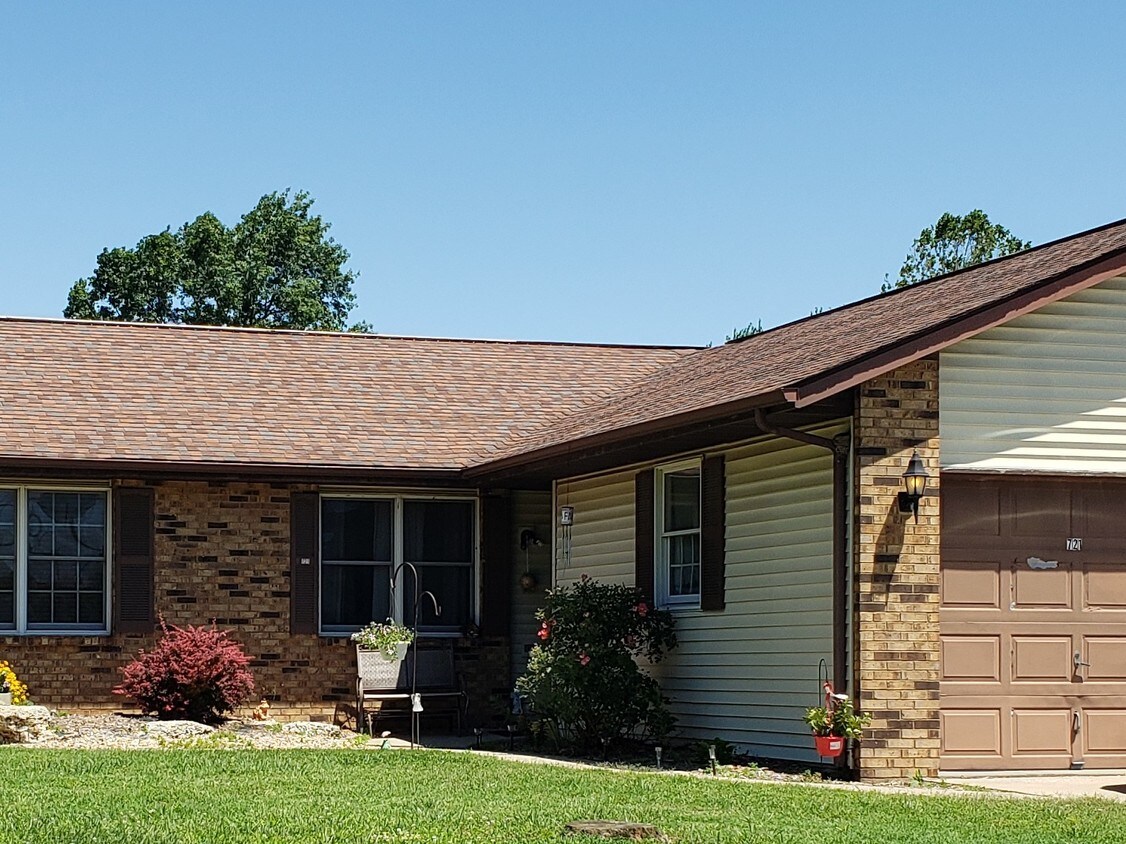 721 Albers Ln, Bethalto, IL 62010 House Rental in Bethalto, IL