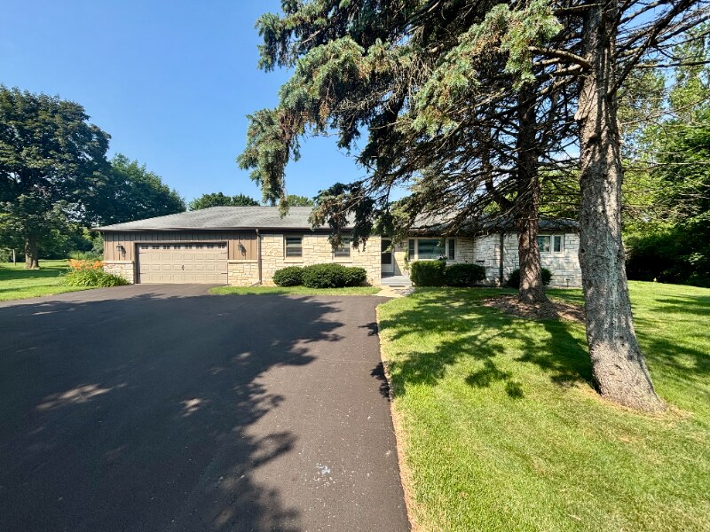 Foto principal - 3265 Burlawn Pkwy