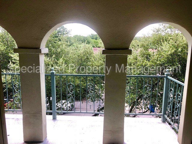 Foto del edificio - 3105 San Jacinto St