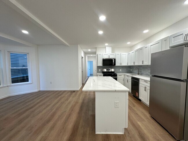 Foto del edificio - 27 Joyce Kilmer Ave