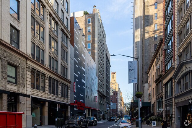 Building Photo - 49 E 21st St