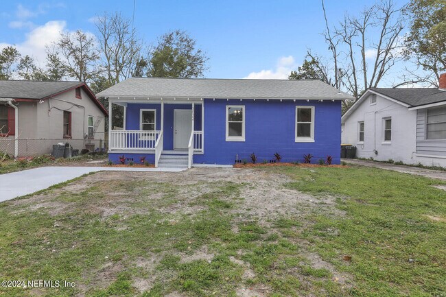 Building Photo - 3032 Plum St