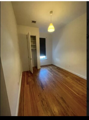 Foto del edificio - 1177 Putnam Ave