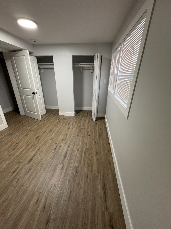 Foto del edificio - 1619 E 74th Pl