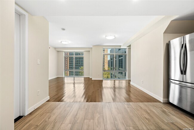Building Photo - 97-45 63rd Dr