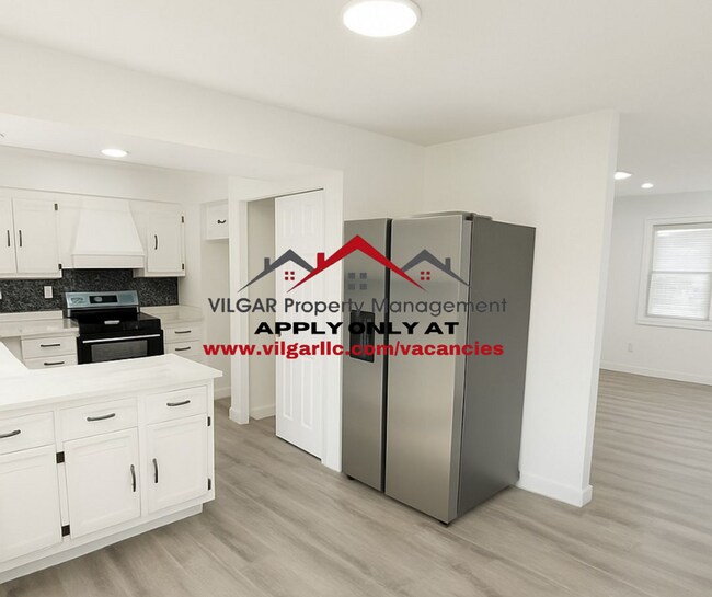 Foto del edificio - 4 full bedrooms, 1 full bathroom home in H...