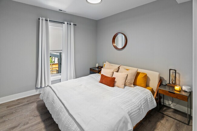 Foto del edificio - 452 N May St