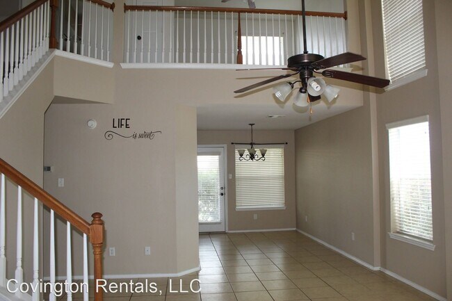 Building Photo - 3 br, 2.5 bath House - 121 Big Timber