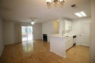 Building Photo - 620 Granville Ct