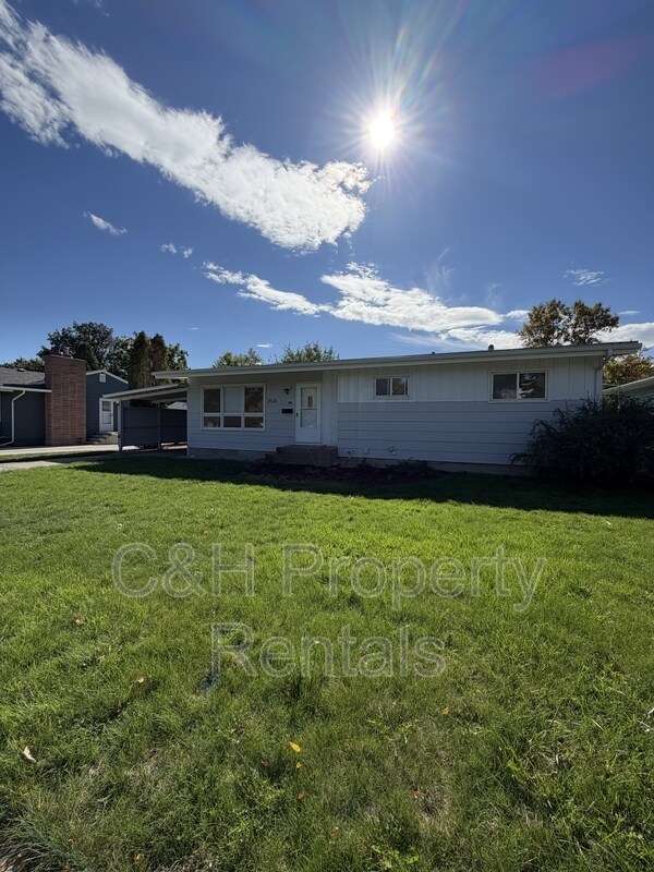Foto principal - 2520 Lillis Ln