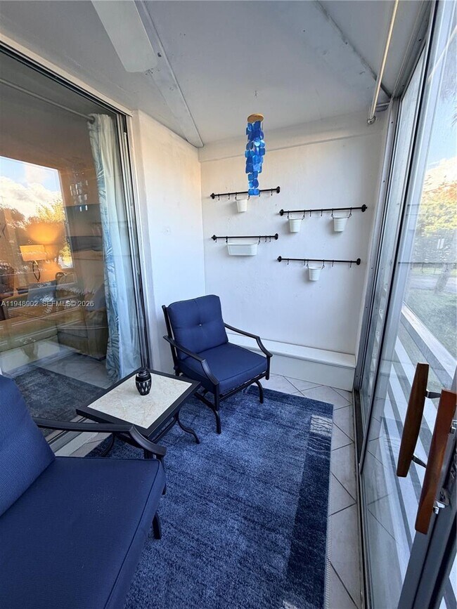 Building Photo - 501 E Dania Beach Blvd