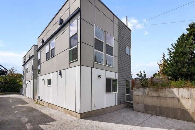 Photo - Modern Standalone Townhome with Private Rooftop Deck