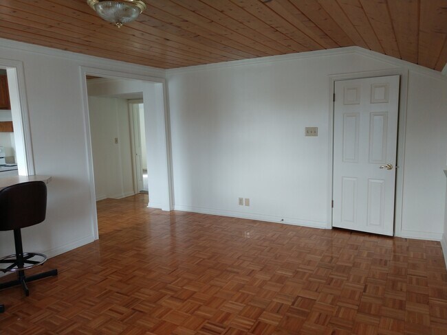 Building Photo - 815 Tiffin Ave