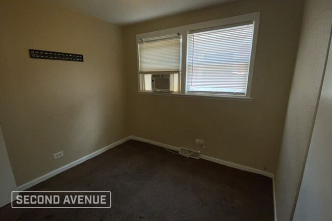 Foto del edificio - 9345 S Burnside Ave