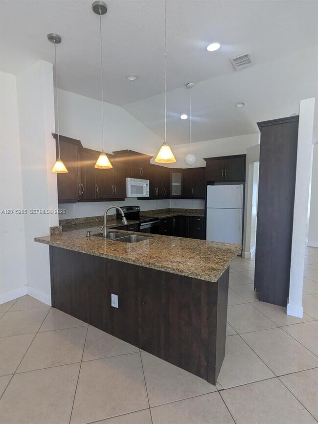Foto del edificio - 12335 SW 193rd St