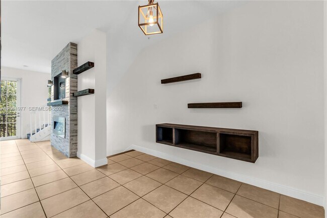 Foto del edificio - 936 SW 147th Ave