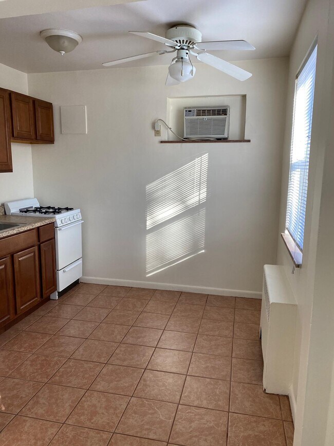 Foto del edificio - 4184 Paxton Woods Ln