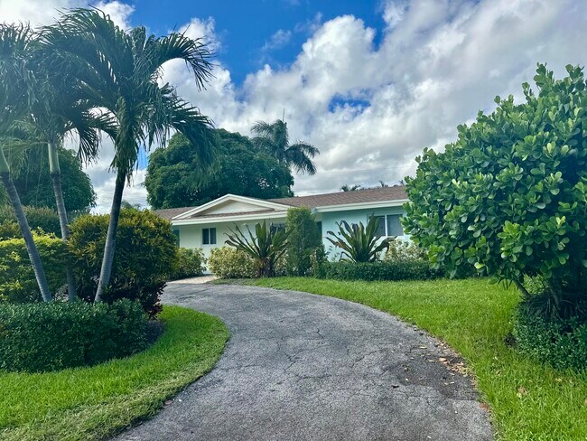 Foto del edificio - 1083 SW 25th Pl