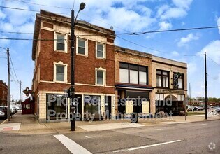 Building Photo - 111 Lincoln Way W